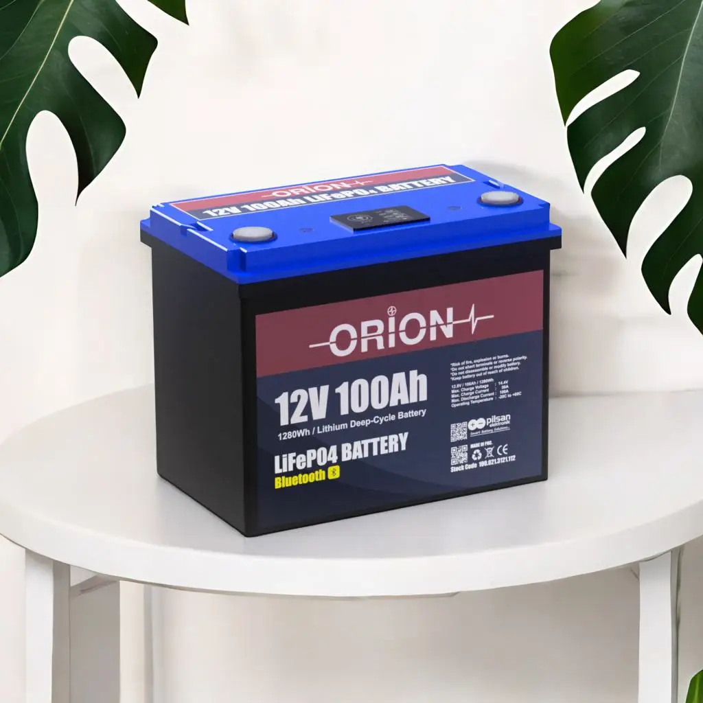 Karavan Bataryaları için hazırlanmış 12V 100Ah bir akü görseli.